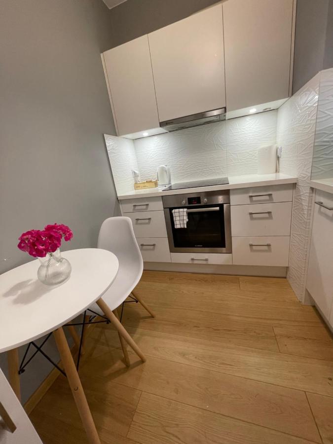 Apartamenty Warszawa Centrum Wlodarzewska 30 エクステリア 写真